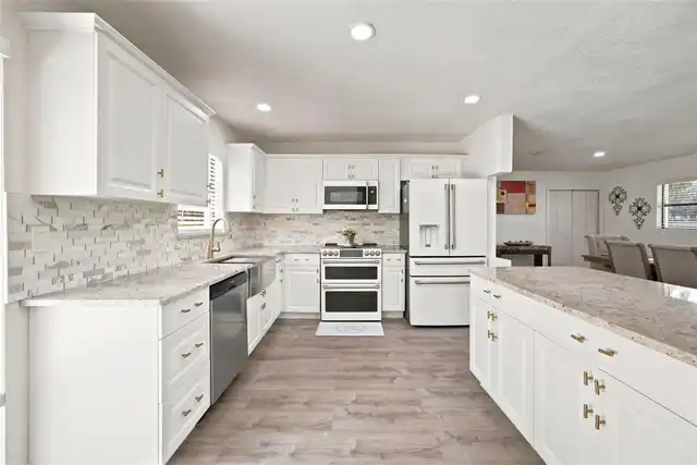 Listing Photo 21