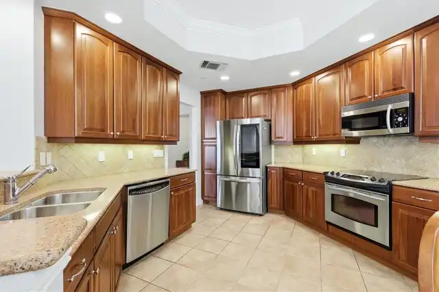 Listing Photo 15