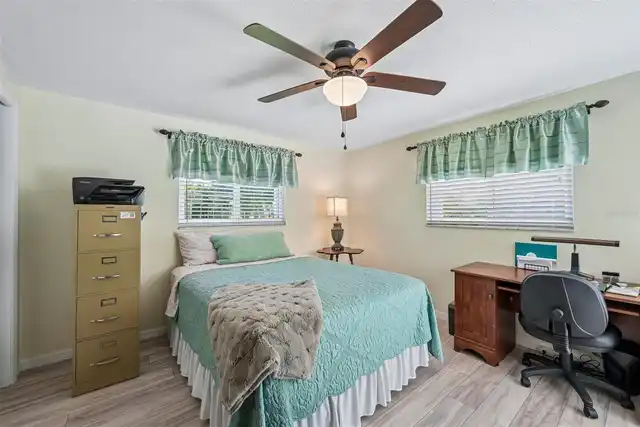 Listing Photo 15