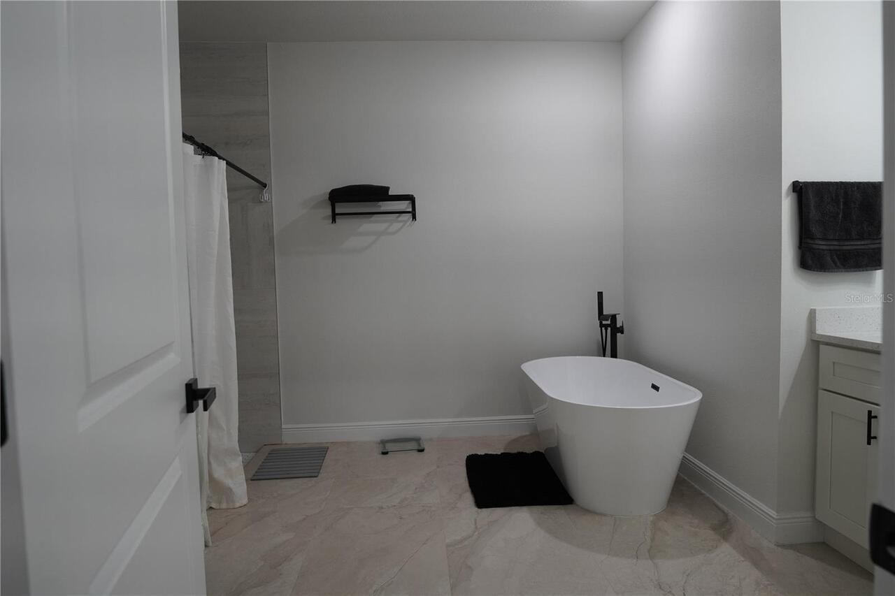 Listing Photo 20