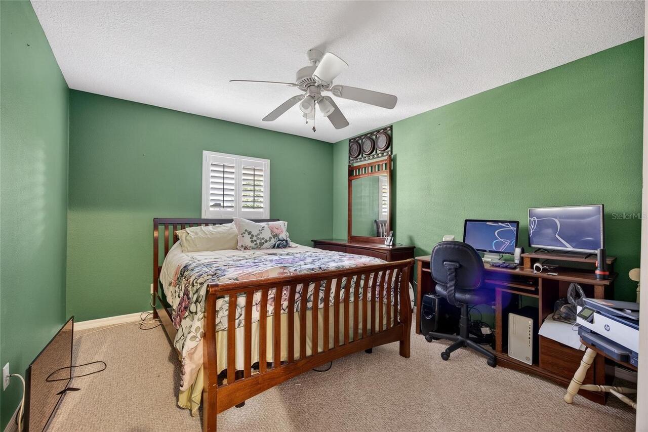Listing Photo 11