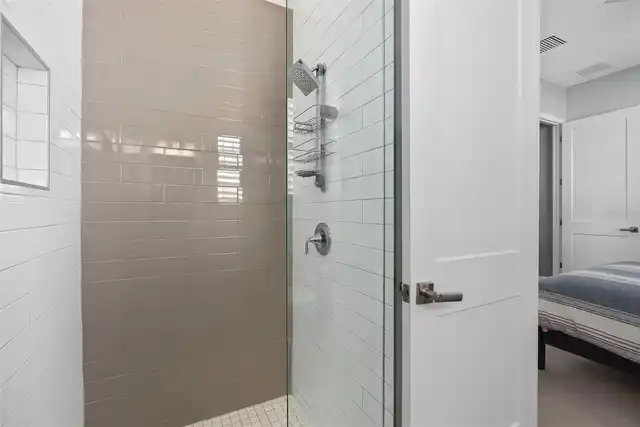 Listing Photo 20