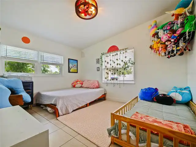 Listing Photo 14