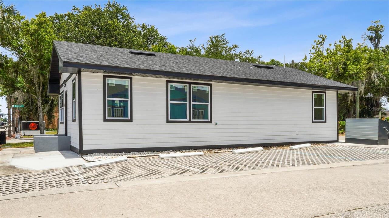 Listing Photo 15