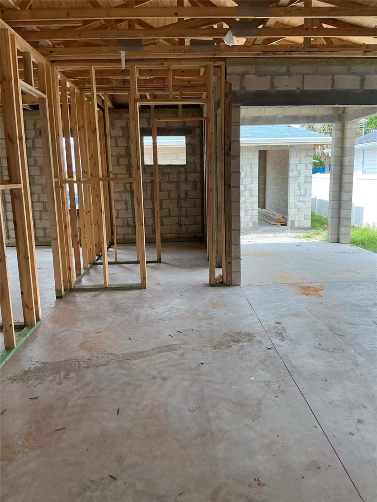 Listing Photo 6