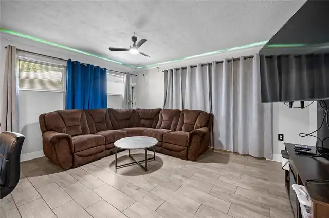 Listing Photo 7