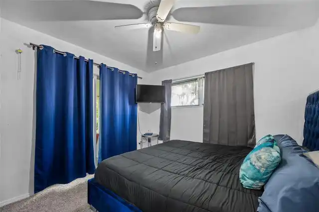 Listing Photo 12