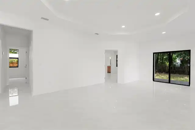 Listing Photo 19