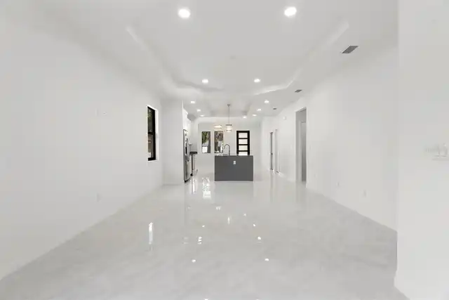 Listing Photo 34