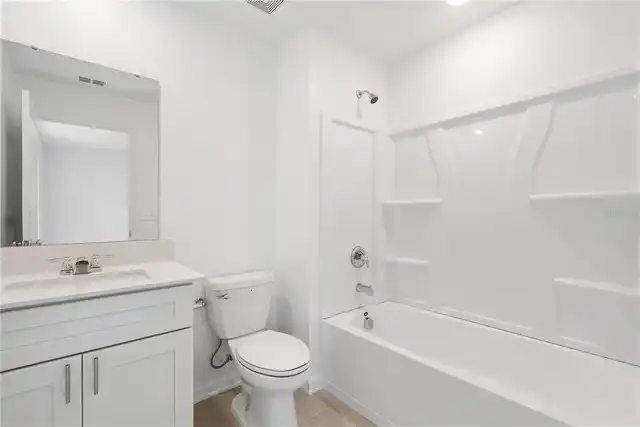 Listing Photo 10