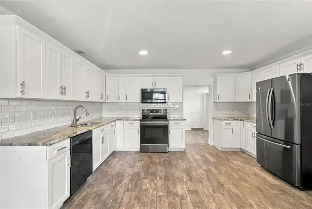 Listing Photo 7