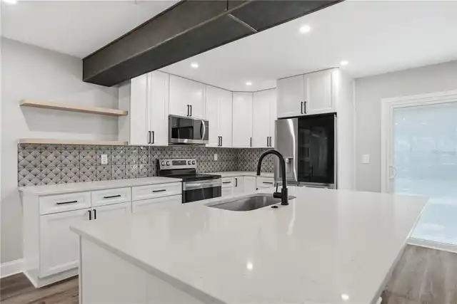 Listing Photo 7
