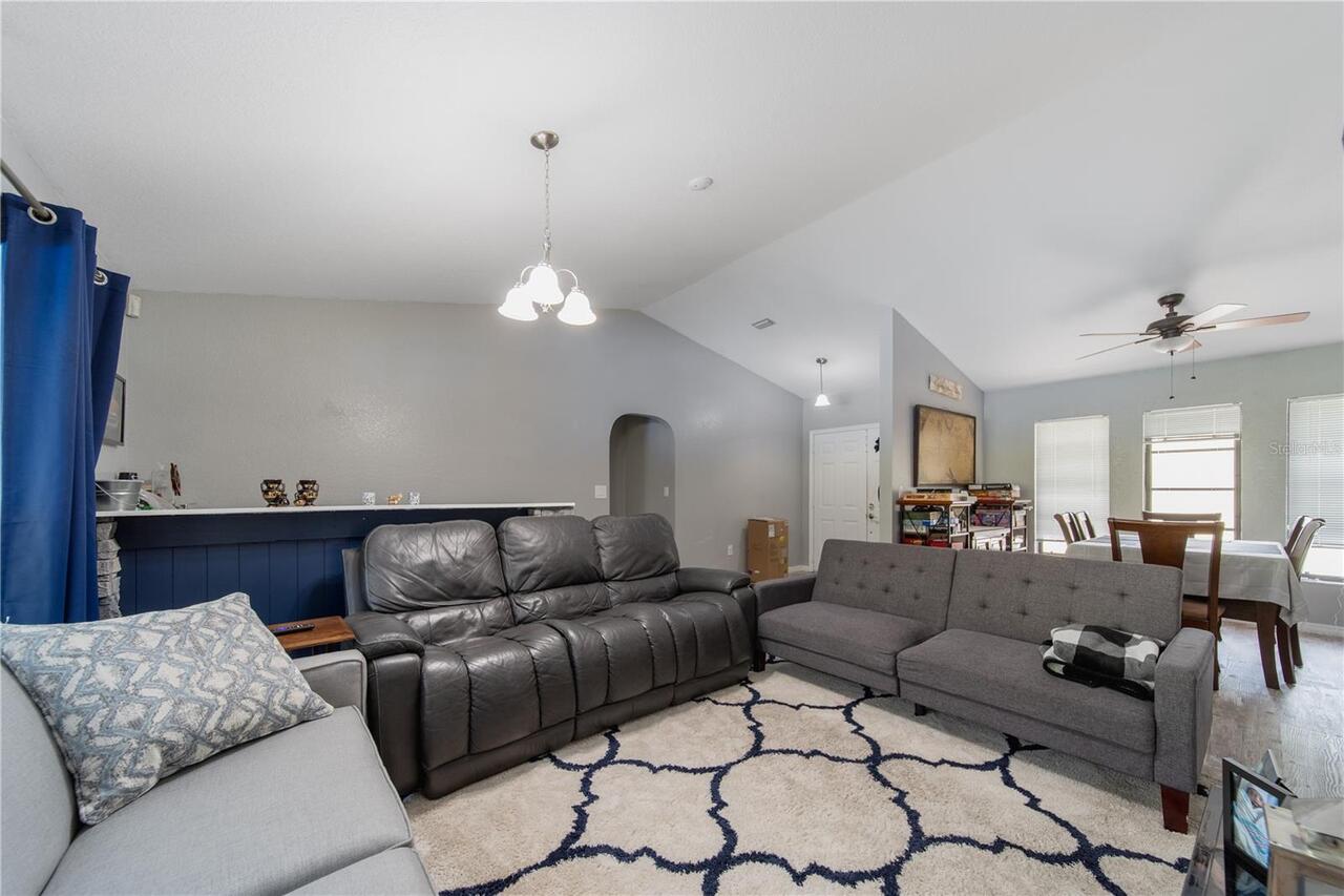 Listing Photo 9