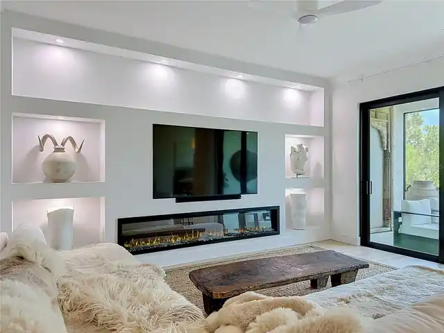 Listing Photo 9