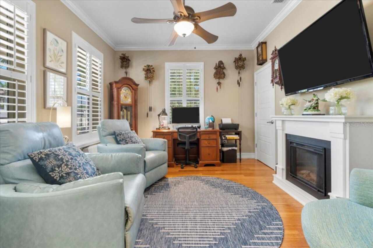 Listing Photo 9