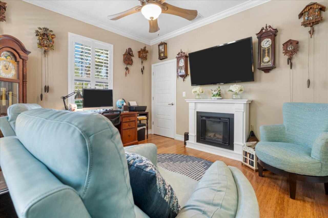 Listing Photo 10