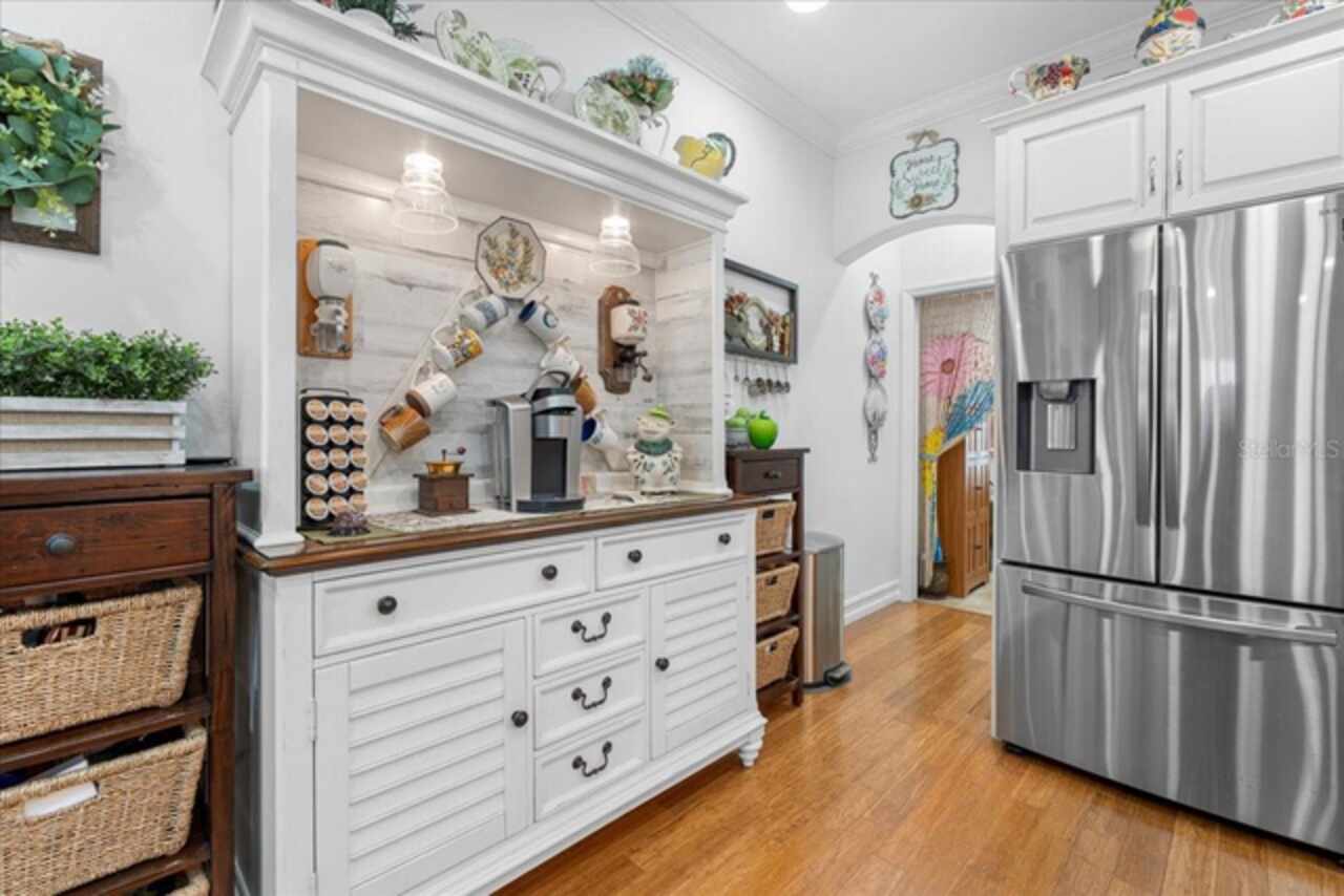 Listing Photo 18