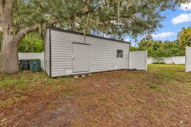 Listing Photo 19