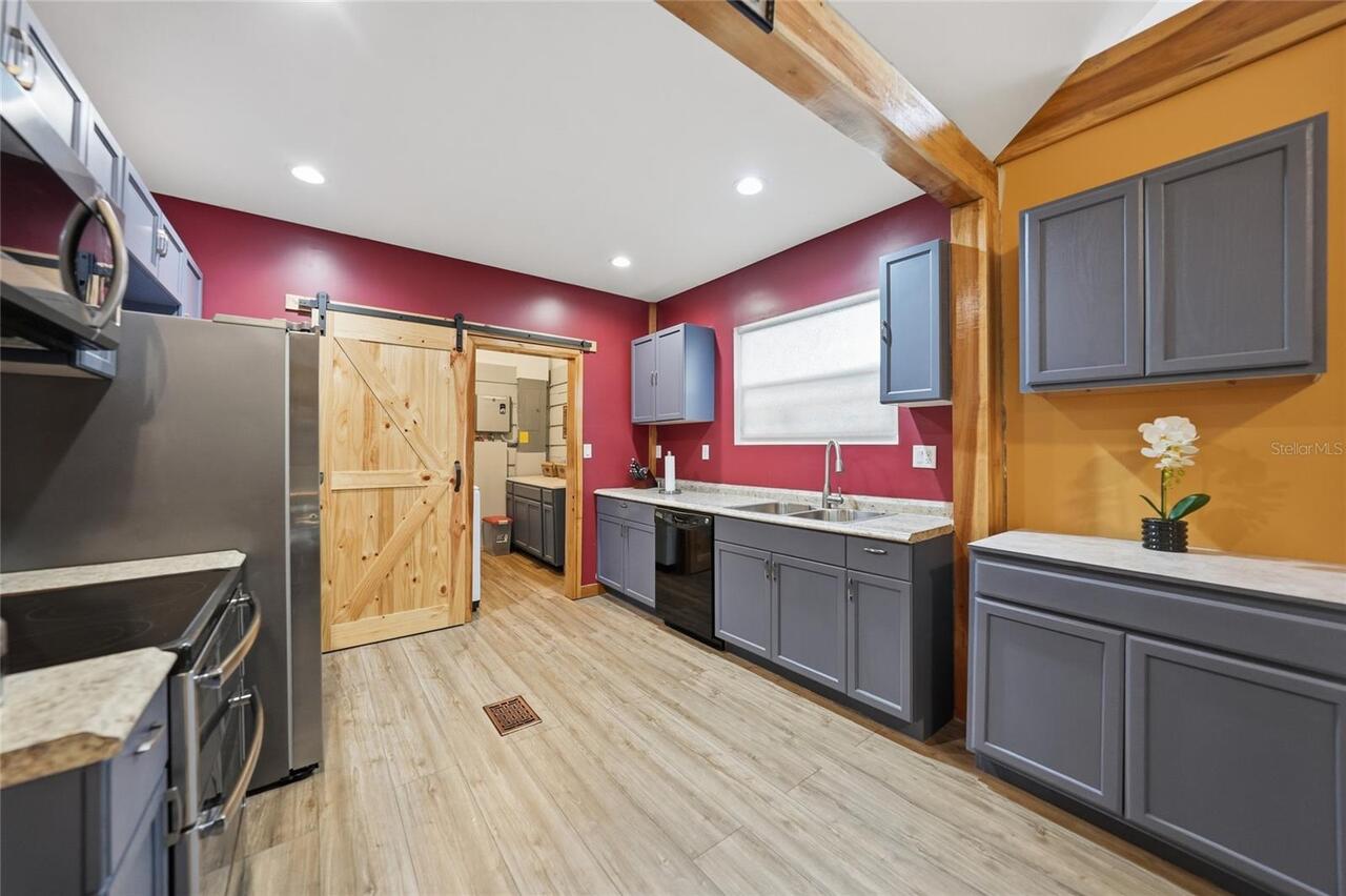 Listing Photo 18