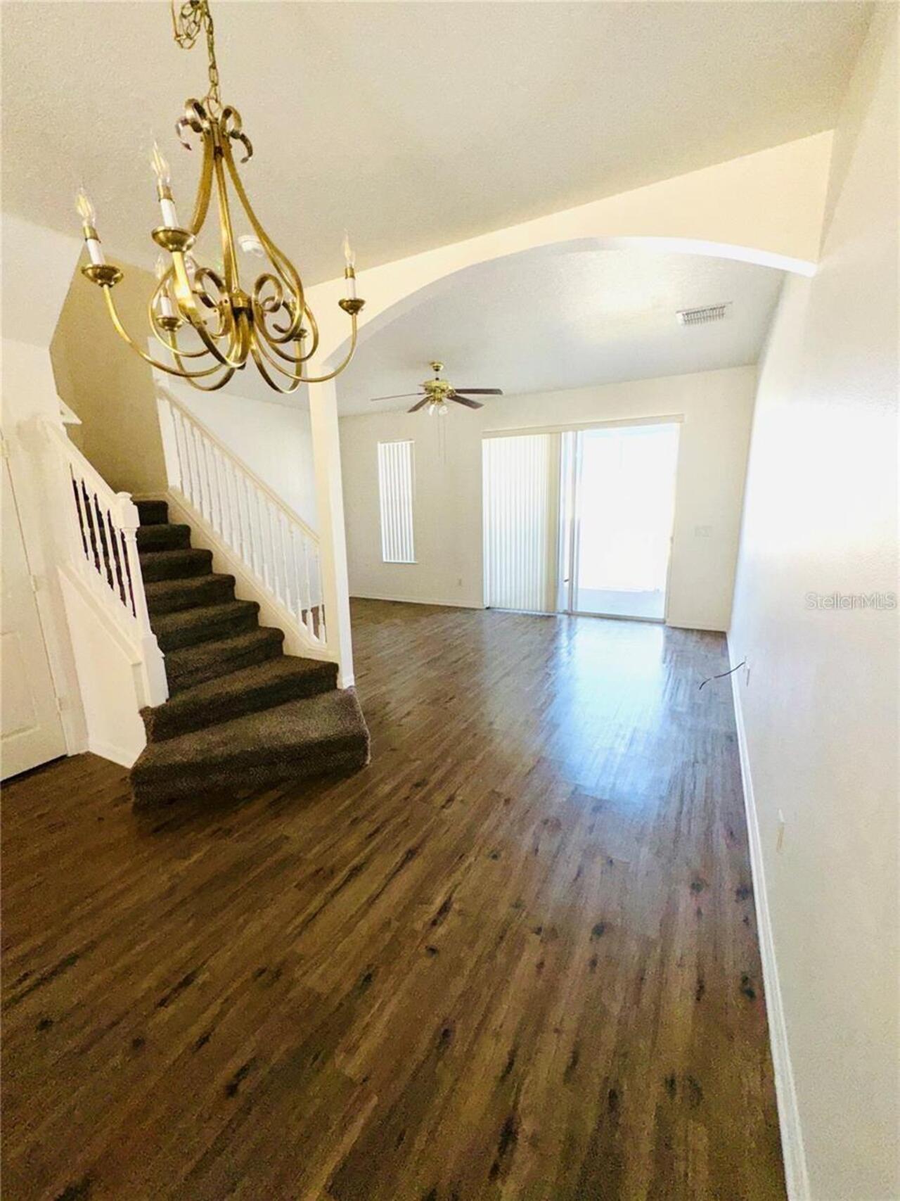 Listing Photo 8