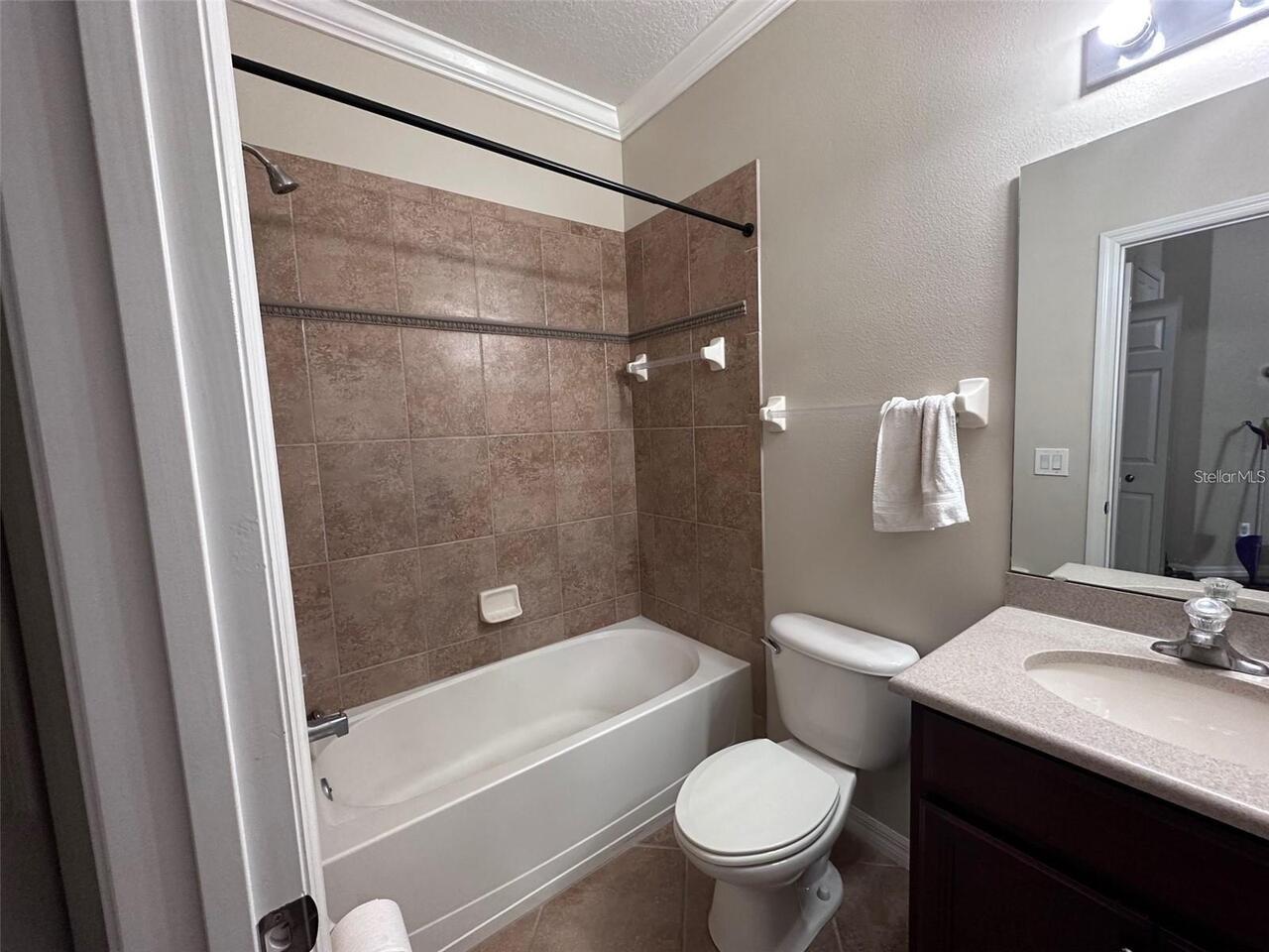 Listing Photo 10