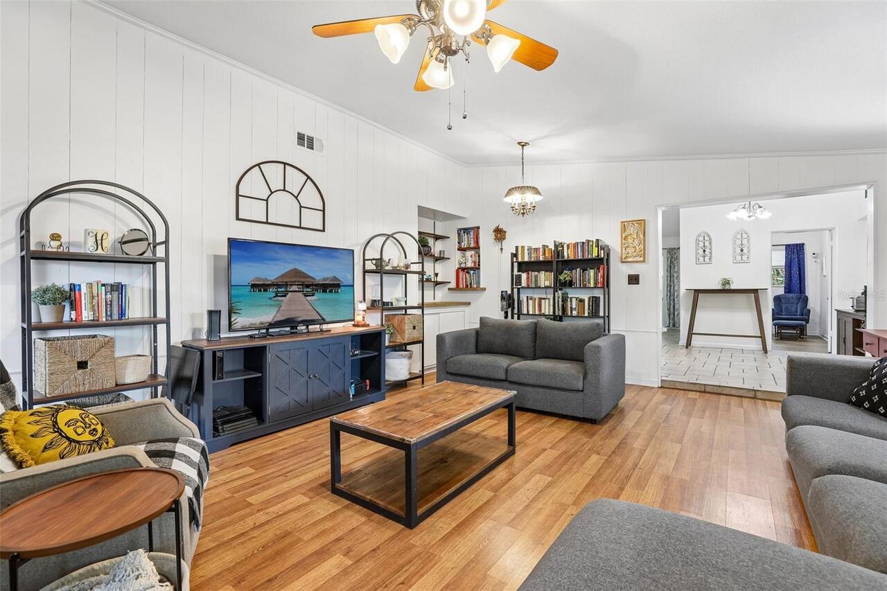 Listing Photo 10