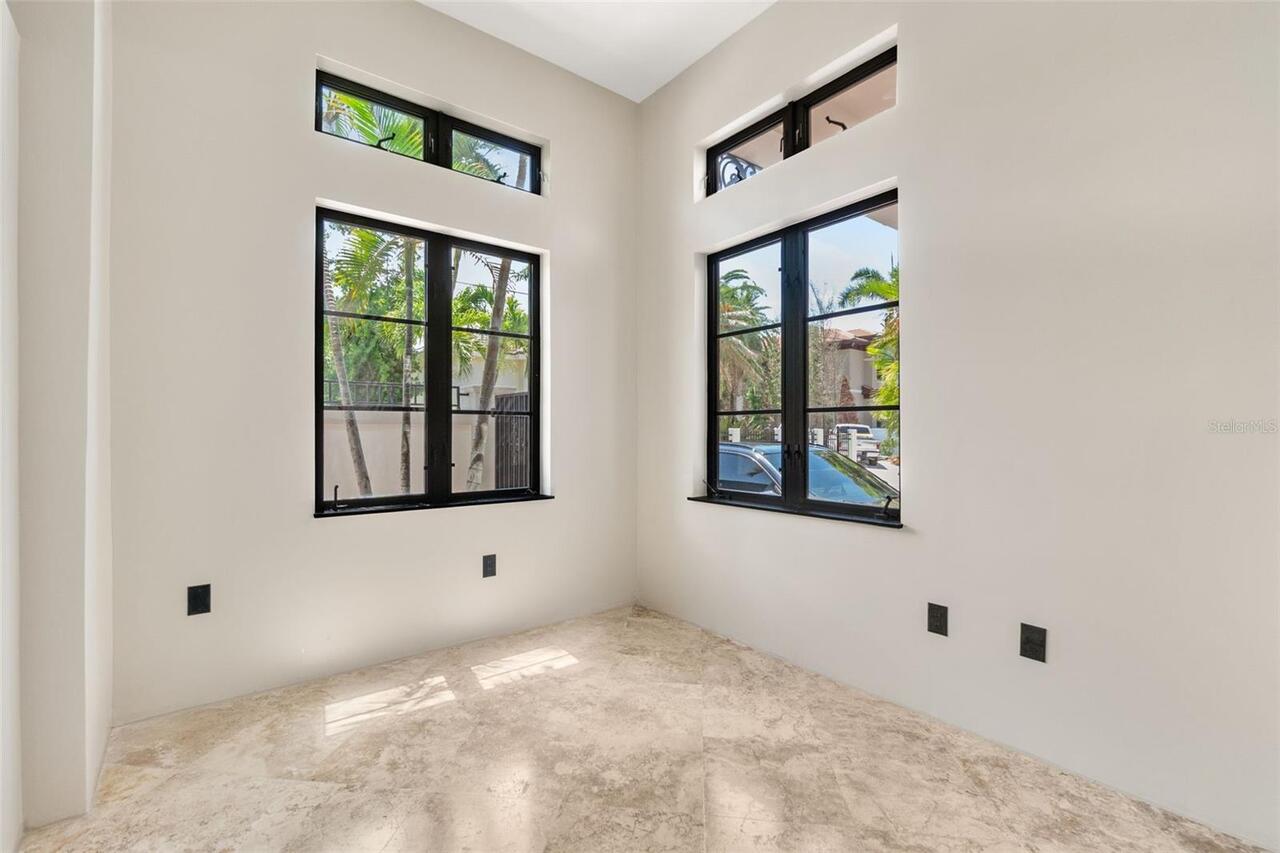 Listing Photo 33