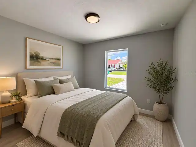 Listing Photo 10