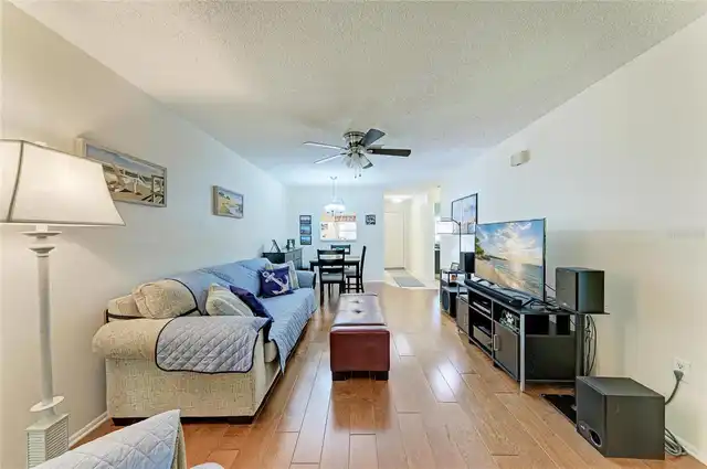 Listing Photo 8