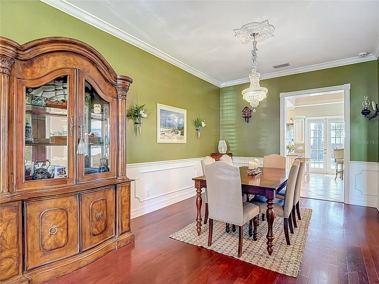 Listing Photo 11