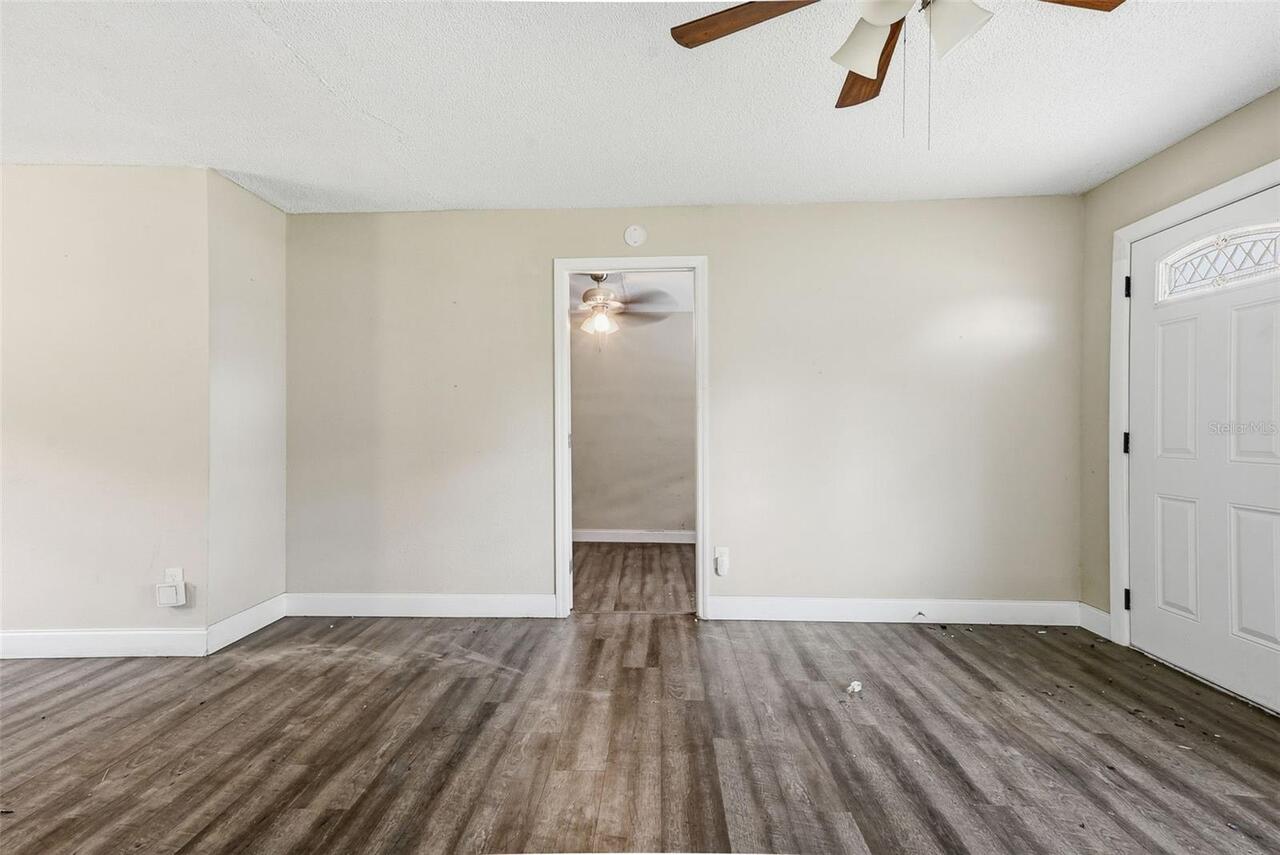 Listing Photo 9