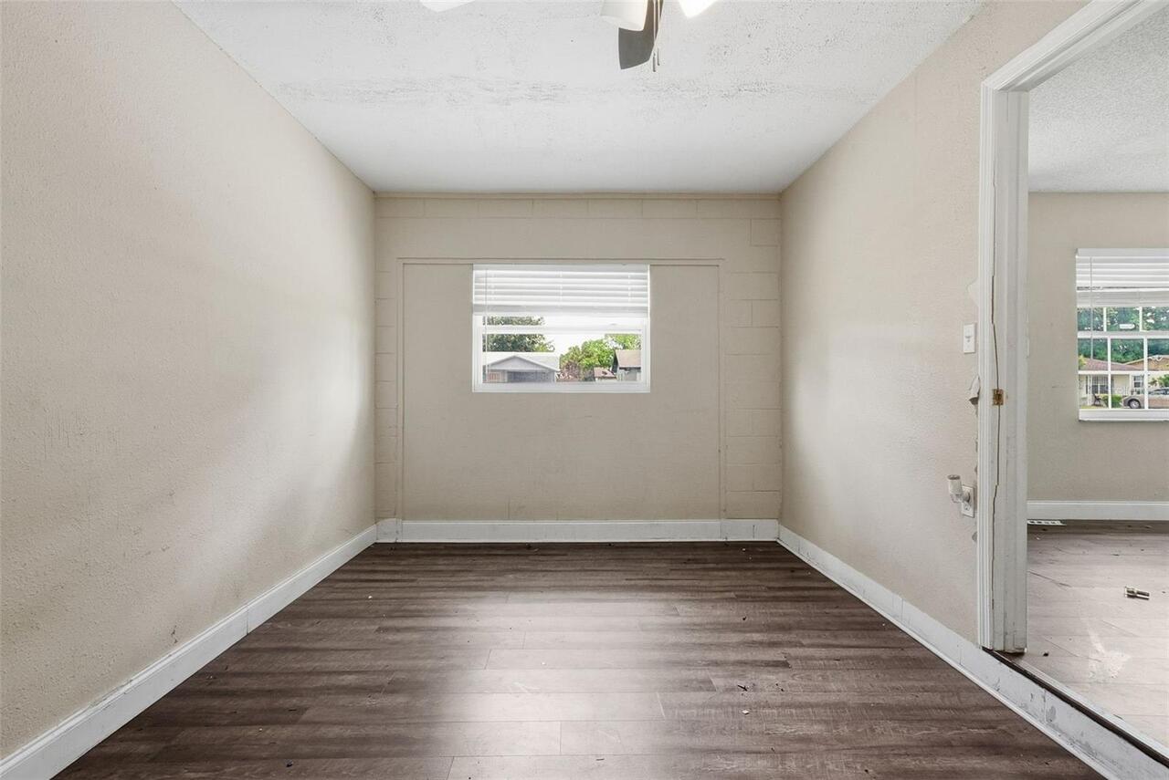 Listing Photo 14