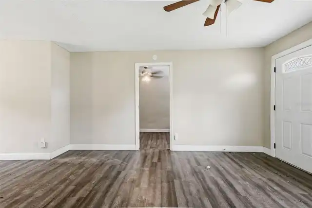 Listing Photo 9