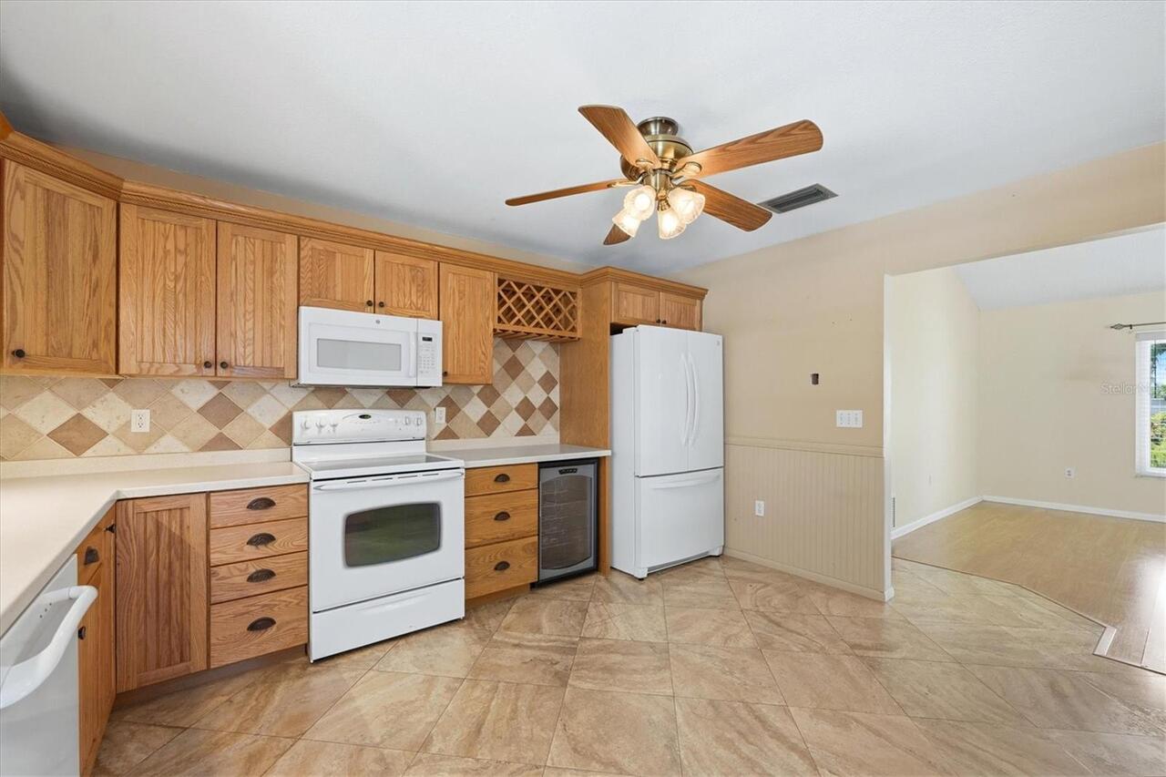 Listing Photo 10