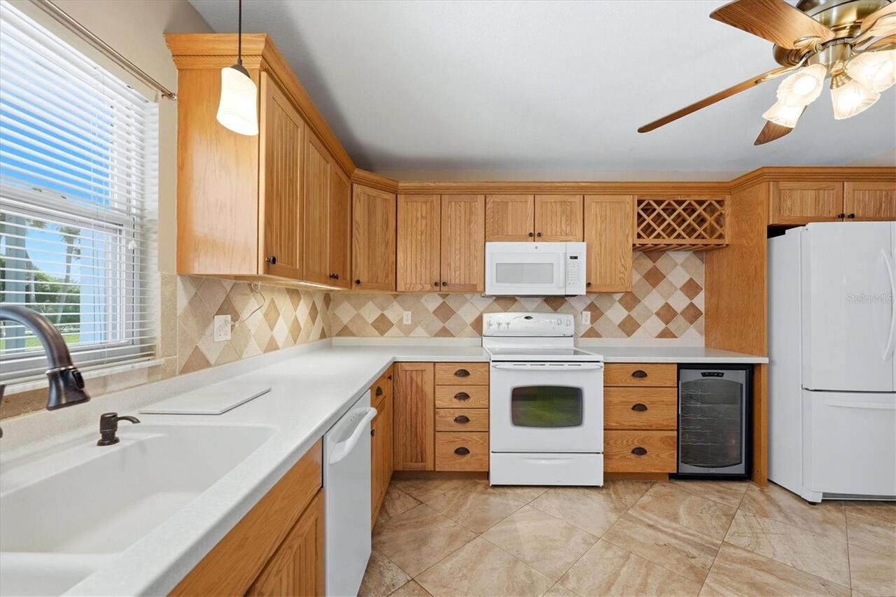 Listing Photo 11