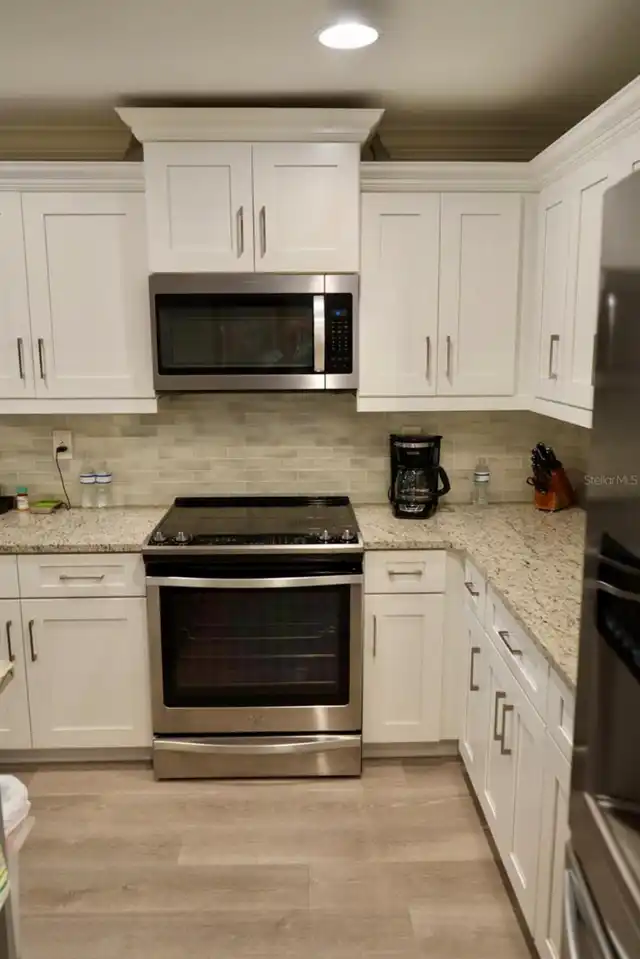 Listing Photo 16