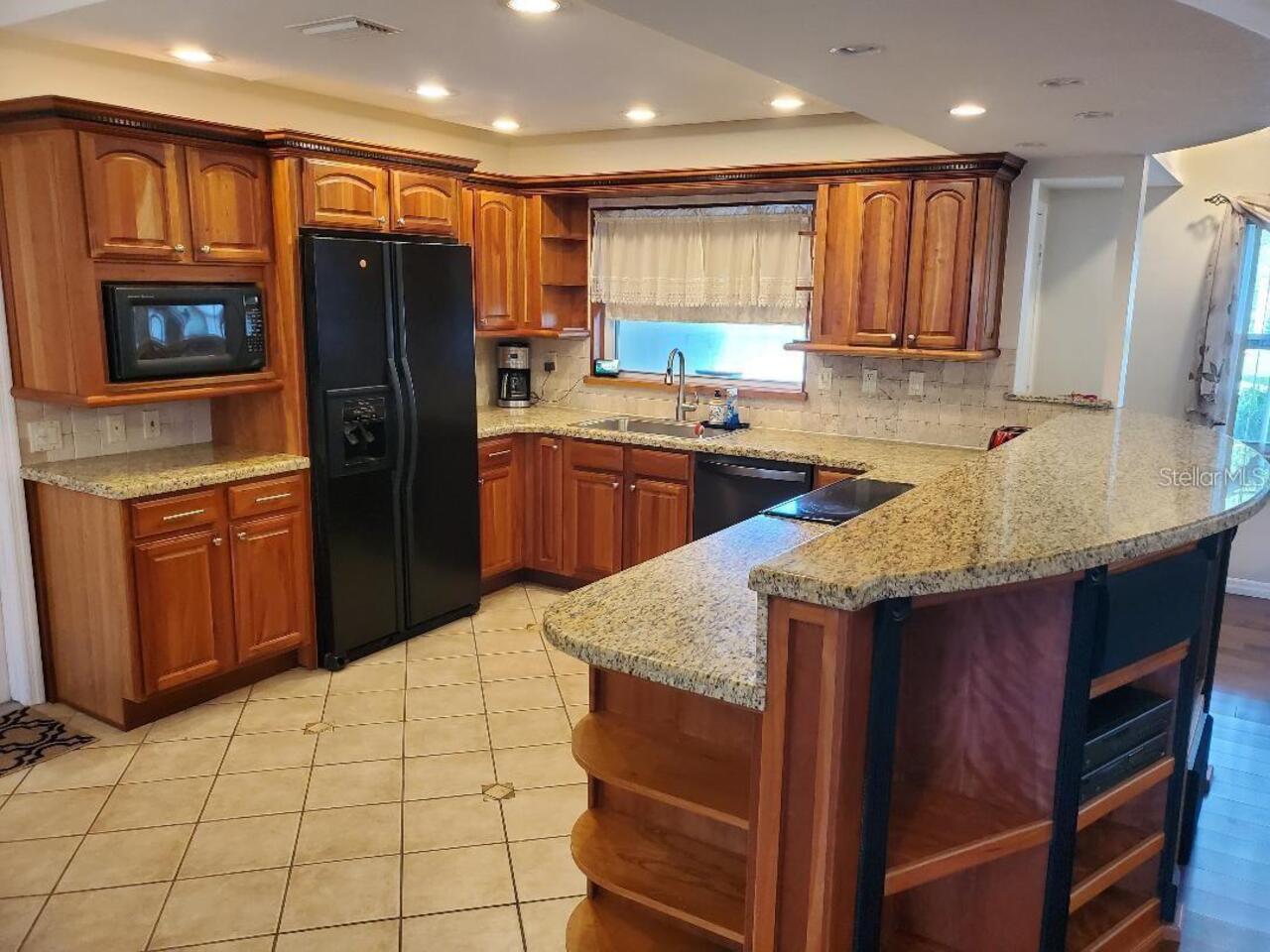 Listing Photo 7