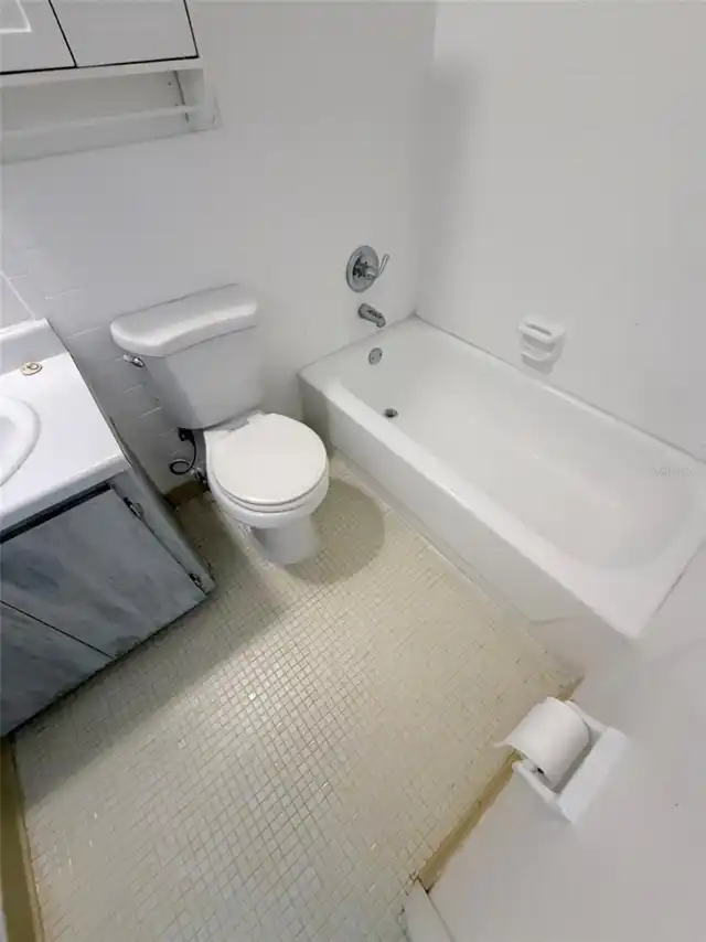 Listing Photo 7