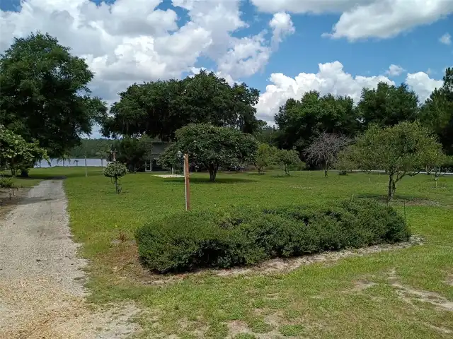 Listing Photo 17