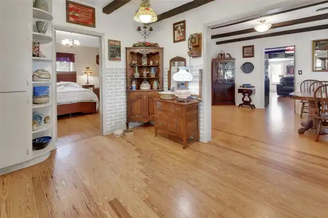 Listing Photo 33