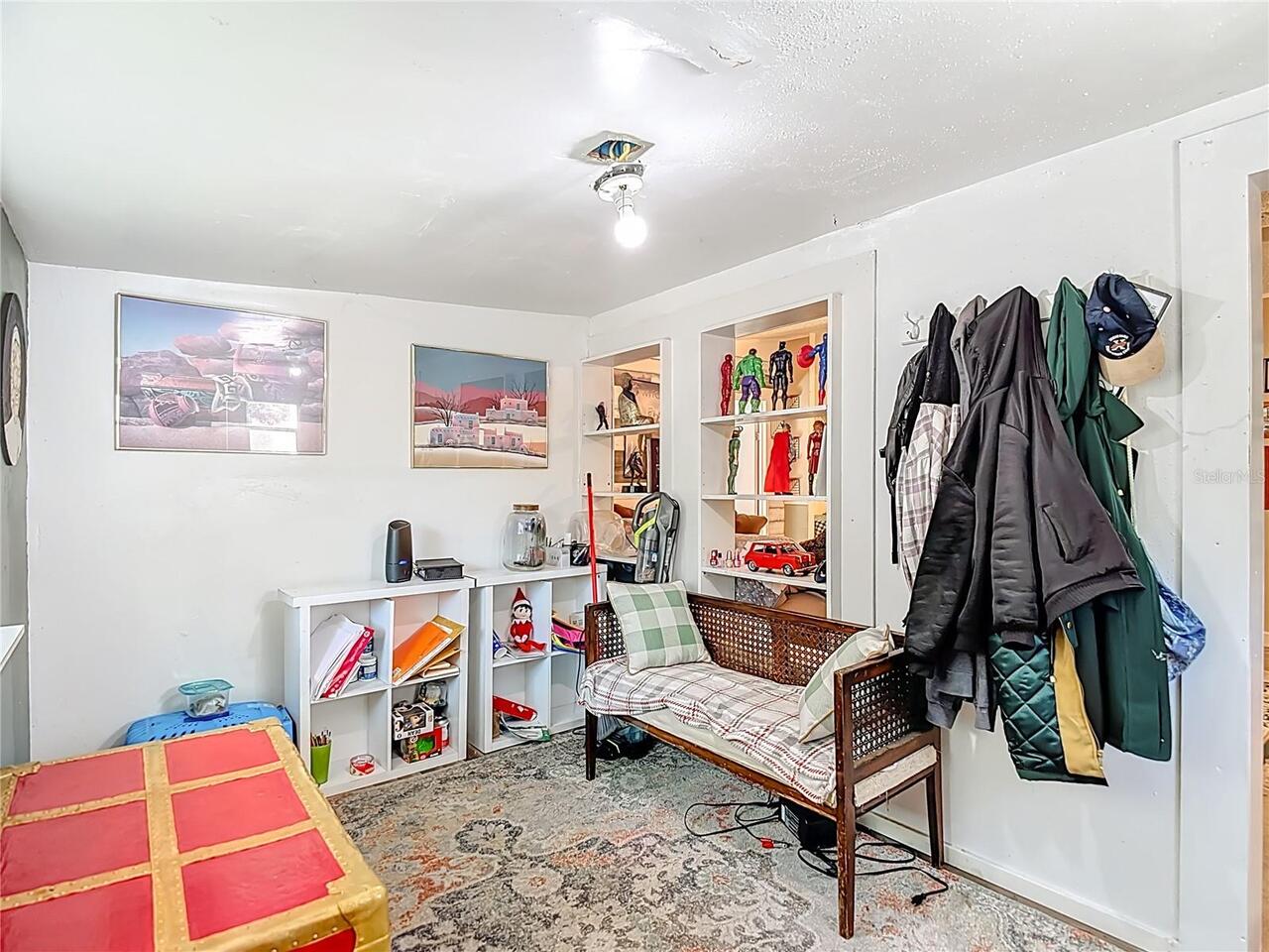 Listing Photo 9