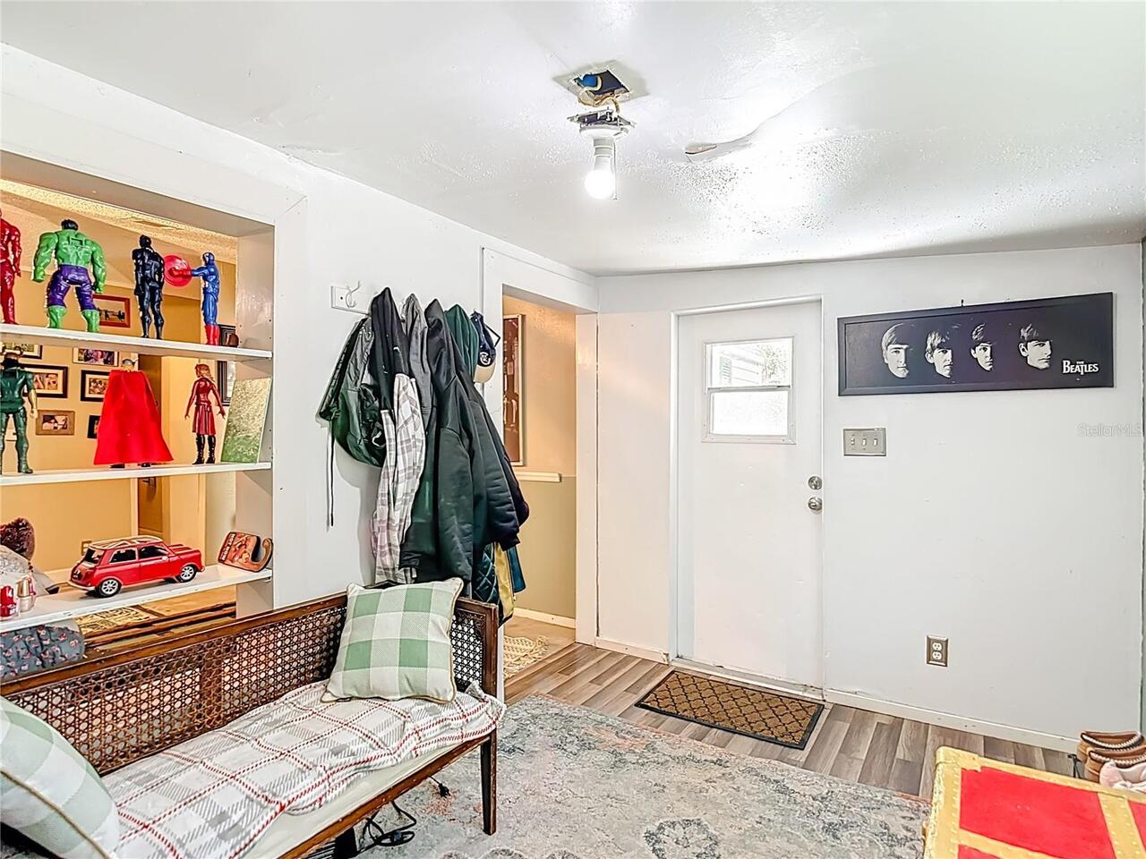 Listing Photo 12