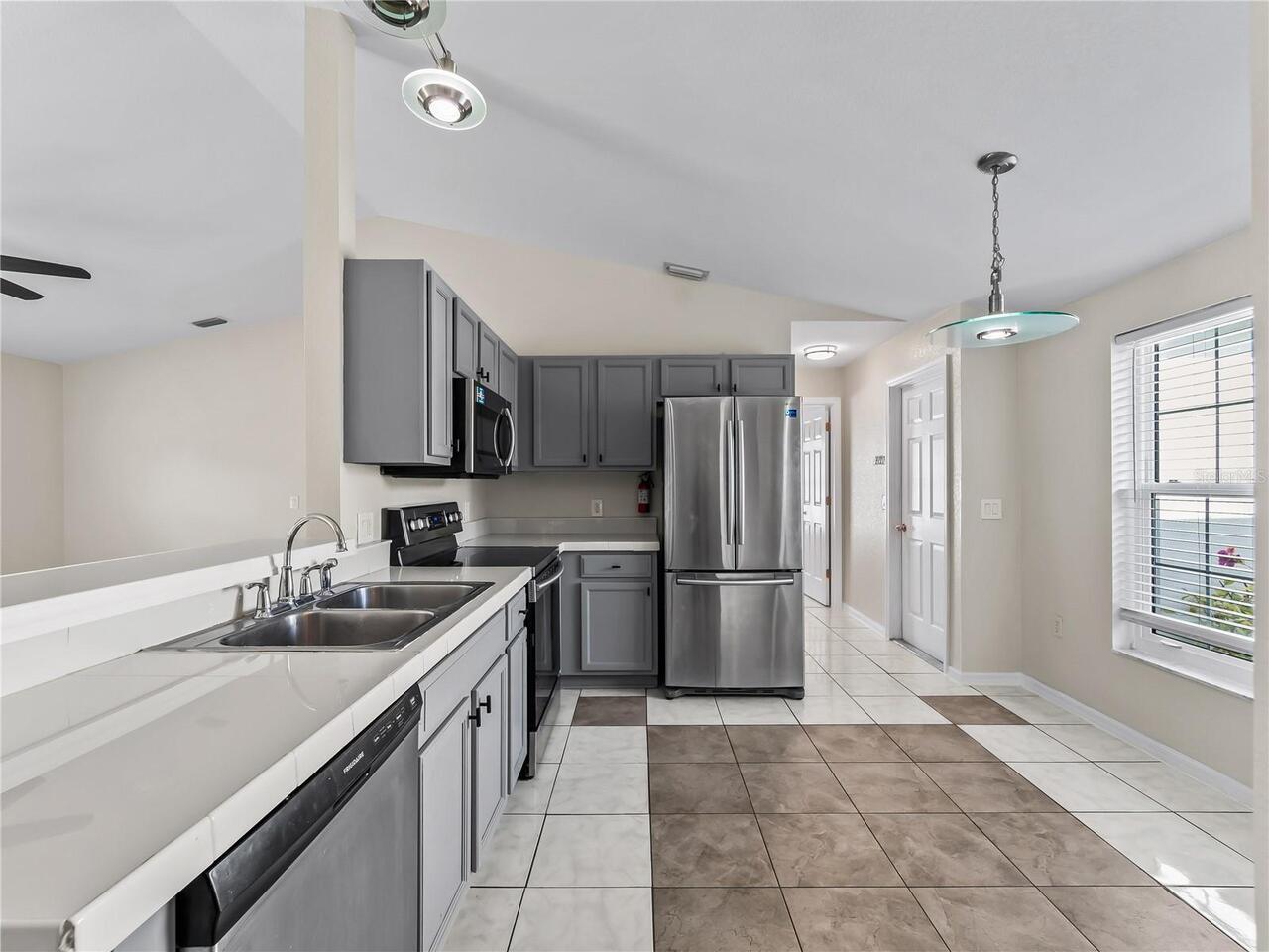 Listing Photo 23