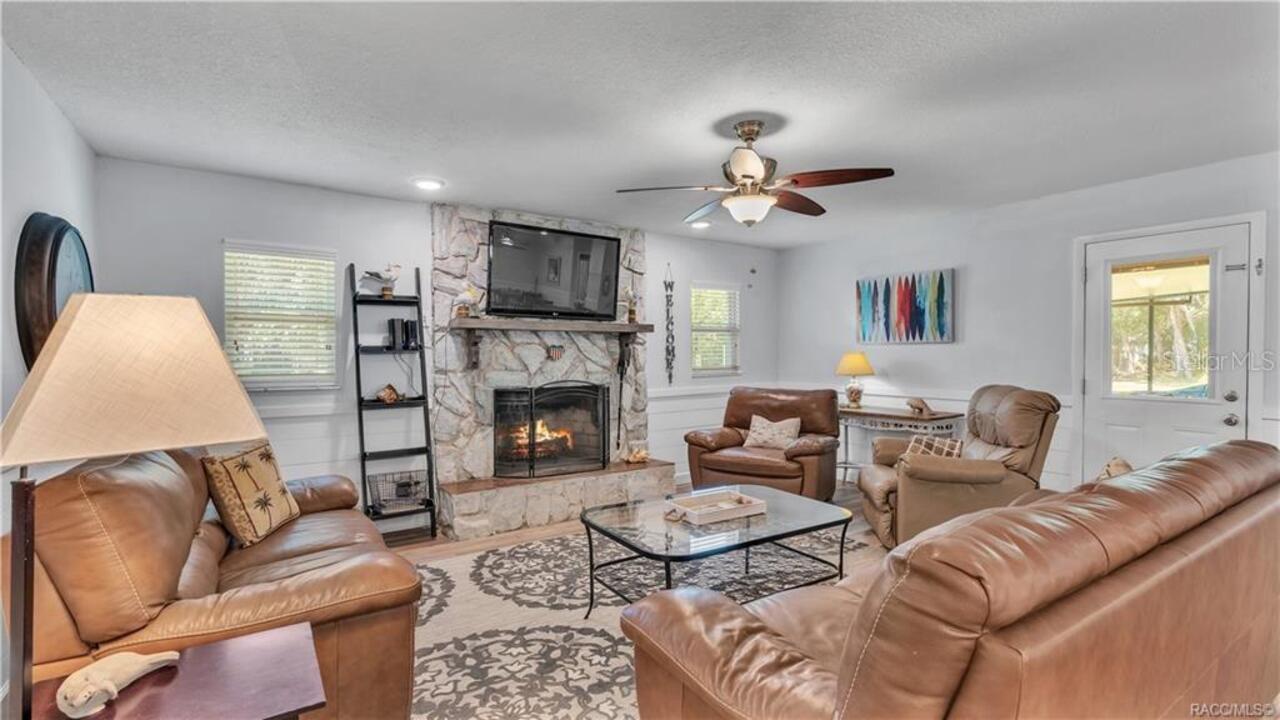 Listing Photo 8