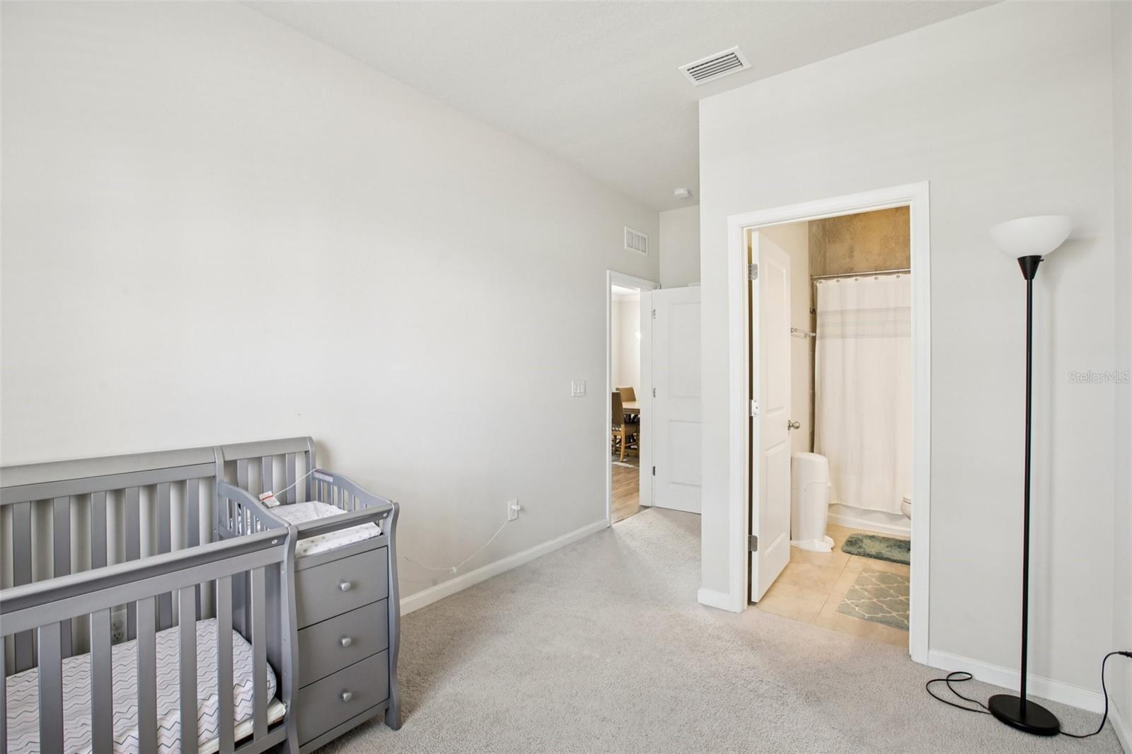 Listing Photo 17
