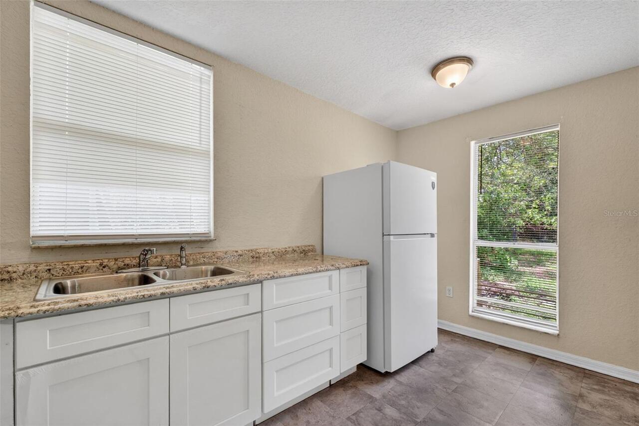 Listing Photo 15