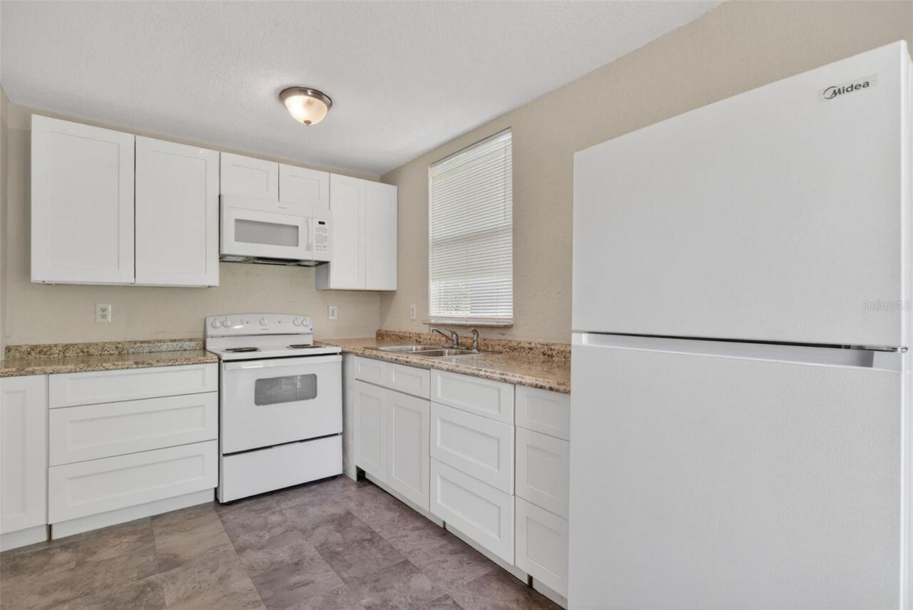 Listing Photo 16