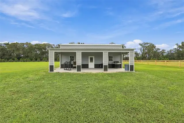 Listing Photo 8
