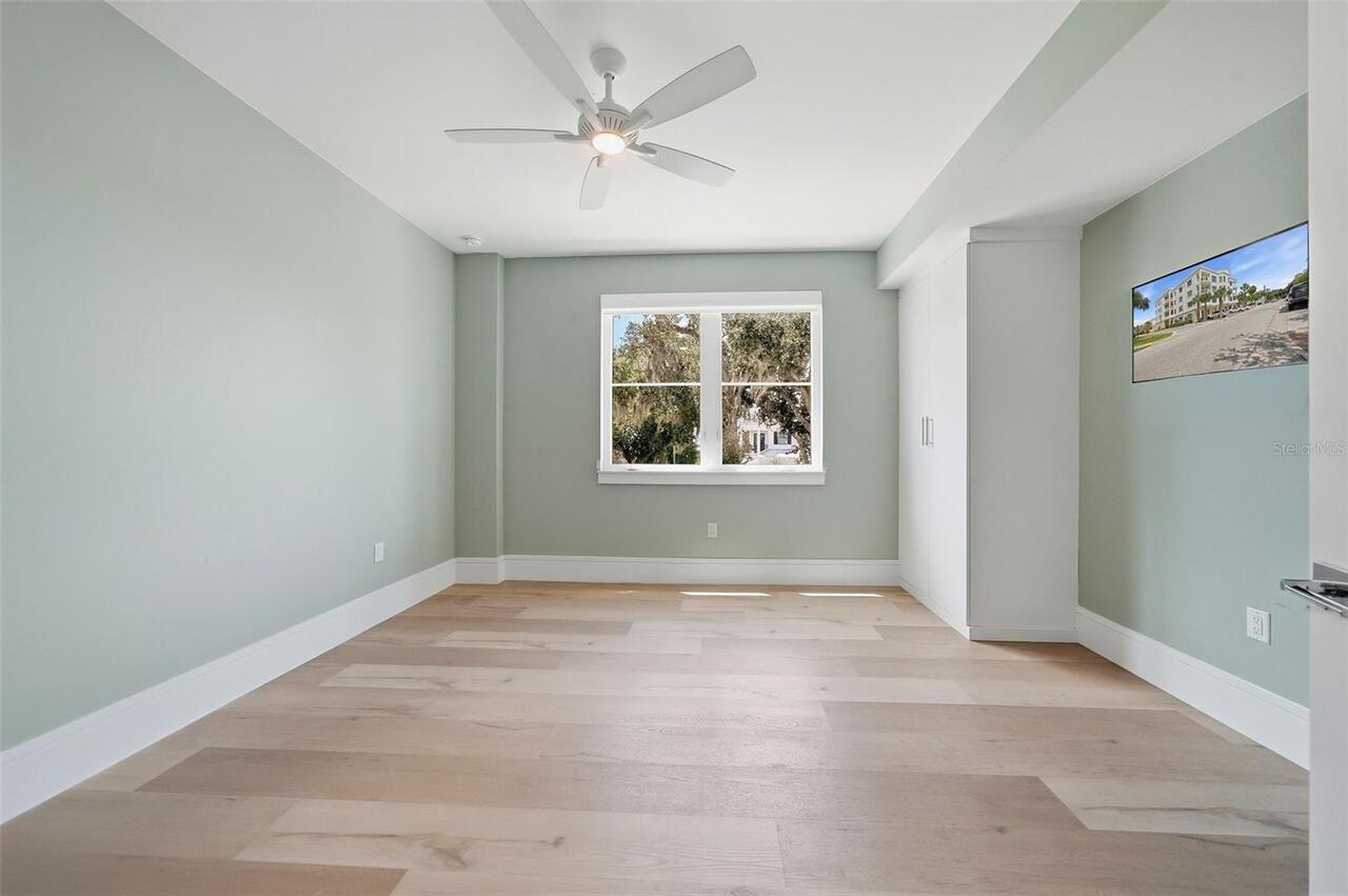 Listing Photo 42
