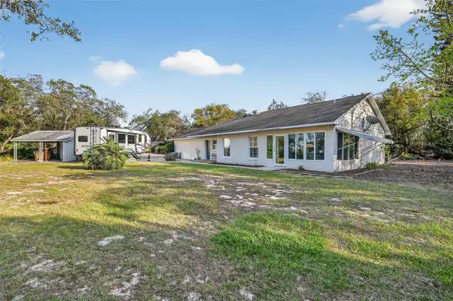 Listing Photo 8